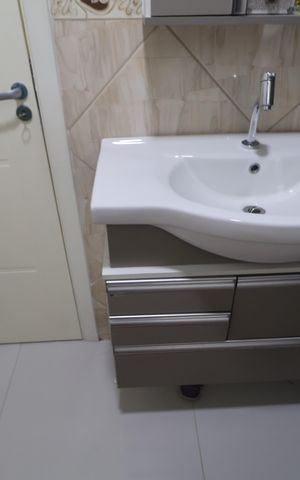 Casa à venda com 180m², 4 quartos e 3 vagasBanheiro
