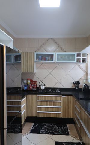 Casa à venda com 180m², 4 quartos e 3 vagasCozinha