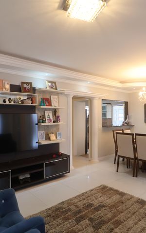 Casa à venda com 180m², 4 quartos e 3 vagasSala