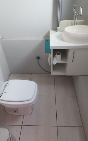 Casa à venda com 180m², 4 quartos e 3 vagasBanheiro da Suíte 2