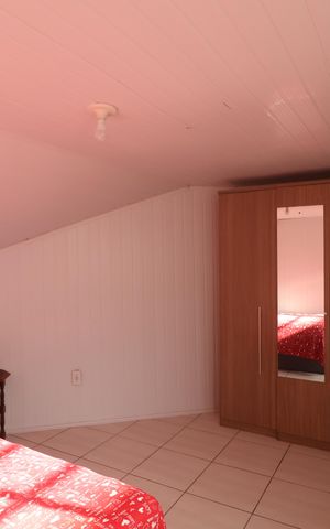 Casa à venda com 180m², 4 quartos e 3 vagasSuite 2