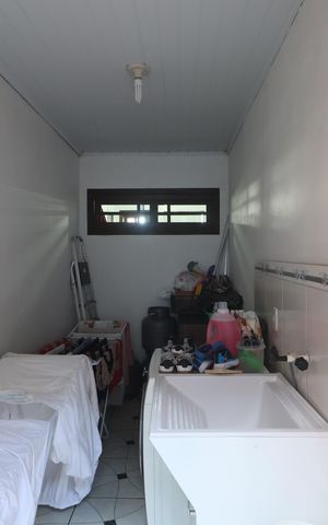 Casa à venda com 180m², 4 quartos e 3 vagasÁrea de Serviço