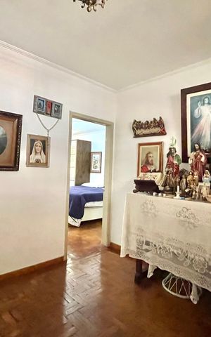 Casa à venda com 600m², 5 quartos e 4 vagas Casa à venda com 600m², 5 quartos e 4 vagasQuarto 2