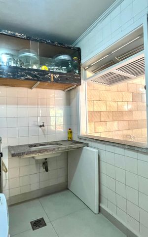 Casa à venda com 600m², 5 quartos e 4 vagas Casa à venda com 600m², 5 quartos e 4 vagasÁrea externa
