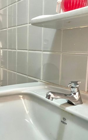 Casa à venda com 600m², 5 quartos e 4 vagas Casa à venda com 600m², 5 quartos e 4 vagasBanheiro Área externa