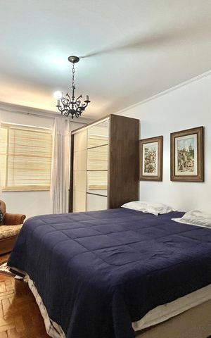 Casa à venda com 600m², 5 quartos e 4 vagas Casa à venda com 600m², 5 quartos e 4 vagasSuite