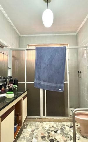 Casa à venda com 600m², 5 quartos e 4 vagas Casa à venda com 600m², 5 quartos e 4 vagasBanheiro da Suíte