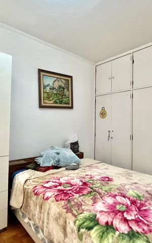 Casa à venda com 600m², 5 quartos e 4 vagas Casa à venda com 600m², 5 quartos e 4 vagasQuarto 3