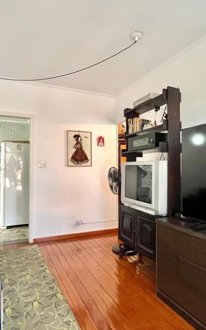 Casa à venda com 600m², 5 quartos e 4 vagas Casa à venda com 600m², 5 quartos e 4 vagasSala de TV