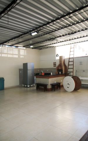 Casa à venda com 300m², 2 quartos e 4 vagasQuintal - Área gourmet