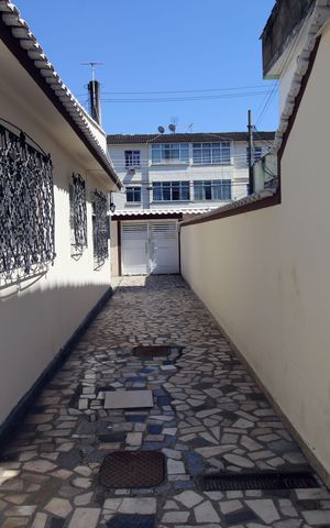 Casa à venda com 300m², 2 quartos e 4 vagasGaragem