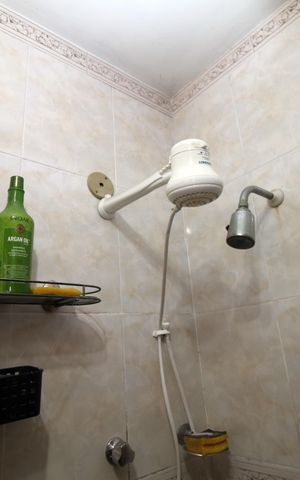 Casa à venda com 300m², 2 quartos e 4 vagasBanheiro