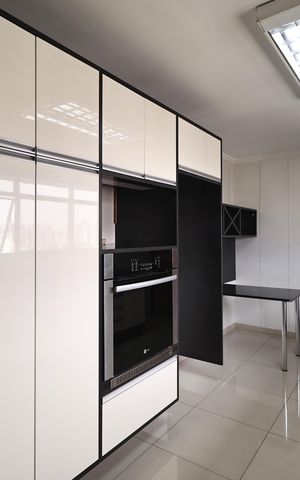 Apartamento à venda com 138m², 2 quartos e 2 vagas Apartamento à venda com 138m², 2 quartos e 2 vagasCozinha