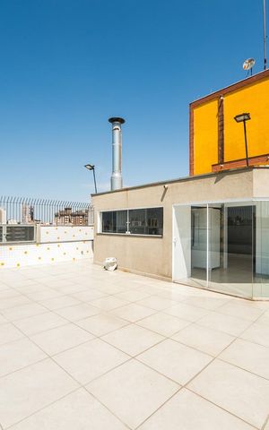 Apartamento à venda com 138m², 2 quartos e 2 vagas Apartamento à venda com 138m², 2 quartos e 2 vagasCobertura