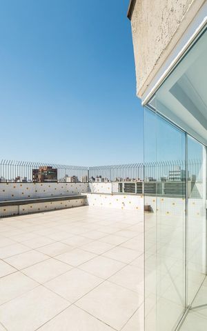 Apartamento à venda com 138m², 2 quartos e 2 vagas Apartamento à venda com 138m², 2 quartos e 2 vagasCobertura