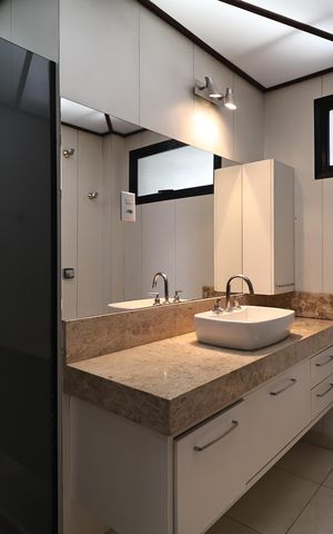 Apartamento à venda com 138m², 2 quartos e 2 vagas Apartamento à venda com 138m², 2 quartos e 2 vagasBanheiro