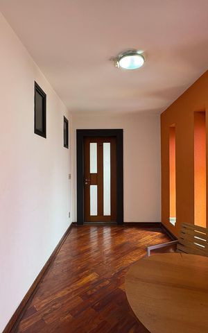 Apartamento à venda com 138m², 2 quartos e 2 vagas Apartamento à venda com 138m², 2 quartos e 2 vagasHall de entrada