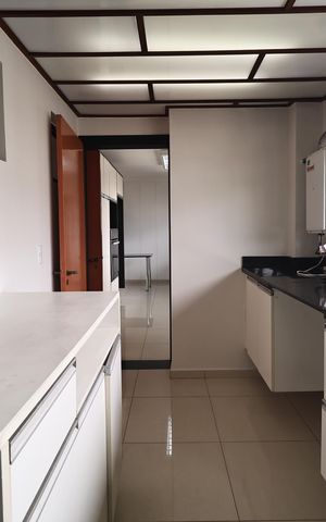 Apartamento à venda com 138m², 2 quartos e 2 vagas Apartamento à venda com 138m², 2 quartos e 2 vagasLavanderia