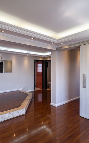 Apartamento à venda com 138m², 2 quartos e 2 vagas Apartamento à venda com 138m², 2 quartos e 2 vagasSala