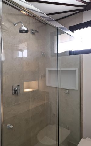 Apartamento à venda com 138m², 2 quartos e 2 vagas Apartamento à venda com 138m², 2 quartos e 2 vagasBanheiro da Suíte