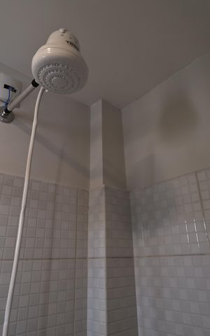 Apartamento à venda com 138m², 2 quartos e 2 vagas Apartamento à venda com 138m², 2 quartos e 2 vagasBanheiro de serviço