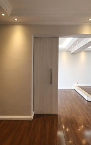 Apartamento à venda com 138m², 2 quartos e 2 vagas Apartamento à venda com 138m², 2 quartos e 2 vagasSala tv