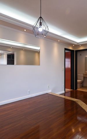 Apartamento à venda com 138m², 2 quartos e 2 vagas Apartamento à venda com 138m², 2 quartos e 2 vagasSala