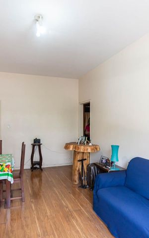 Apartamento à venda com 80m², 2 quartos e sem vagaSala