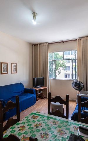 Apartamento à venda com 80m², 2 quartos e sem vagaSala