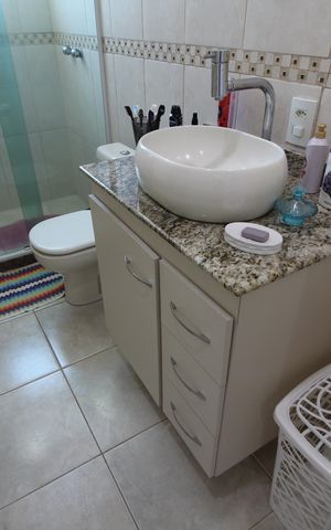 Casa de condomínio à venda com 110m², 3 quartos e 2 vagasBanheiro Social