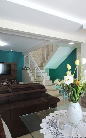 Casa de condomínio à venda com 110m², 3 quartos e 2 vagasSala