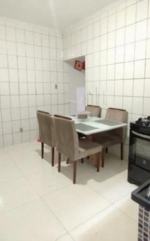 Casa à venda com 199m², 3 quartos e 2 vagas