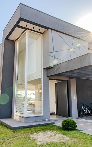 Casa de condomínio à venda com 309m², 3 quartos e 4 vagasFachada