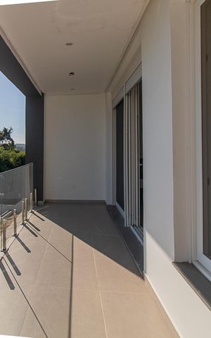 Casa de condomínio à venda com 309m², 3 quartos e 4 vagasVaranda do Quarto 3