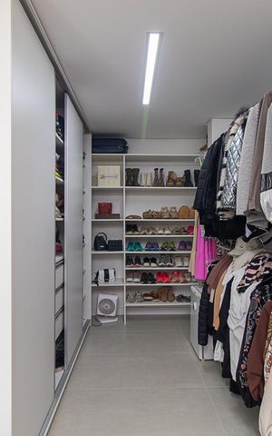 Casa de condomínio à venda com 309m², 3 quartos e 4 vagasQuarto 2 - Suíte