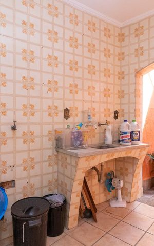 Casa à venda com 308m², 3 quartos e 2 vagasÁrea de Serviço