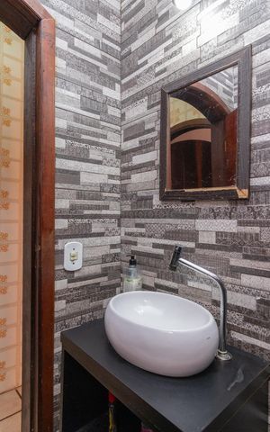 Casa à venda com 308m², 3 quartos e 2 vagasBanheiro 3
