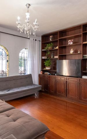 Casa à venda com 308m², 3 quartos e 2 vagasSala