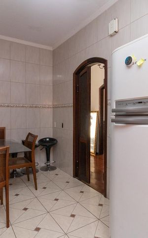 Casa à venda com 308m², 3 quartos e 2 vagasCozinha
