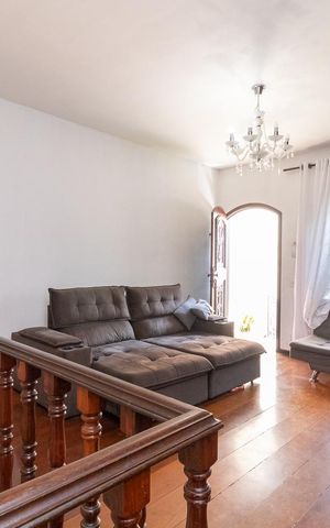 Casa à venda com 308m², 3 quartos e 2 vagasSala