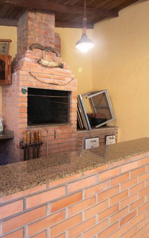 Casa de condomínio para alugar com 190m², 3 quartos e 2 vagasChurrasqueira