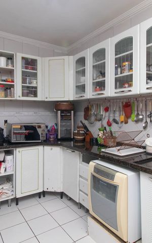 Casa de condomínio para alugar com 190m², 3 quartos e 2 vagasCozinha