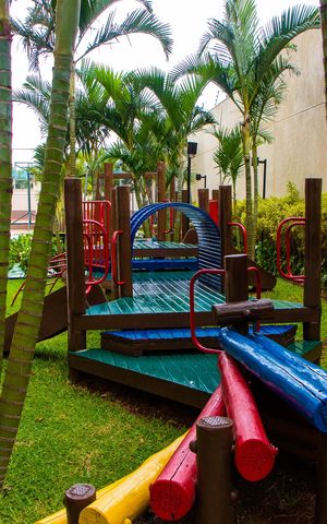 Apartamento à venda com 137m², 4 quartos e 3 vagas Apartamento à venda com 137m², 4 quartos e 3 vagasÁREA COMUM - PLAYGROUND