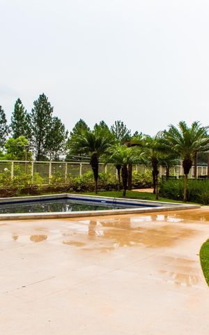 Apartamento à venda com 137m², 4 quartos e 3 vagas Apartamento à venda com 137m², 4 quartos e 3 vagasÁREA COMUM - PAISAGISMO