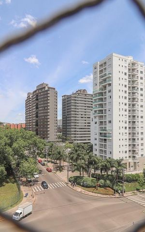 Apartamento para alugar com 169m², 3 quartos e 2 vagasVista da Área de Serviço