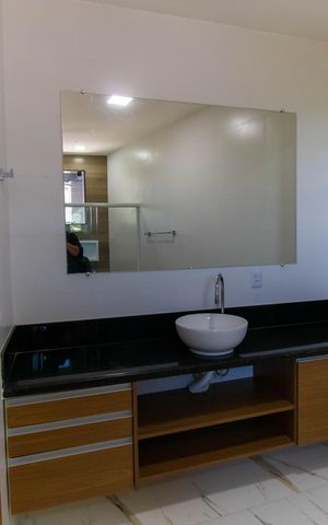 Casa à venda com 292m², 5 quartos e 10 vagas Casa à venda com 292m², 5 quartos e 10 vagasBanheiro da Suíte 1
