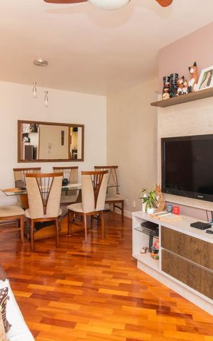 Apartamento à venda com 64m², 2 quartos e 1 vagaSala
