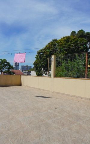 Casa à venda com 230m², 4 quartos e 4 vagasQuintal - Fundos