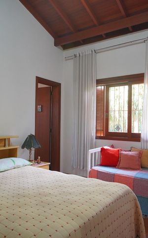 Casa à venda com 303m², 2 quartos e 2 vagasSuíte 1