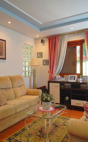 Casa à venda com 303m², 2 quartos e 2 vagasSala 2